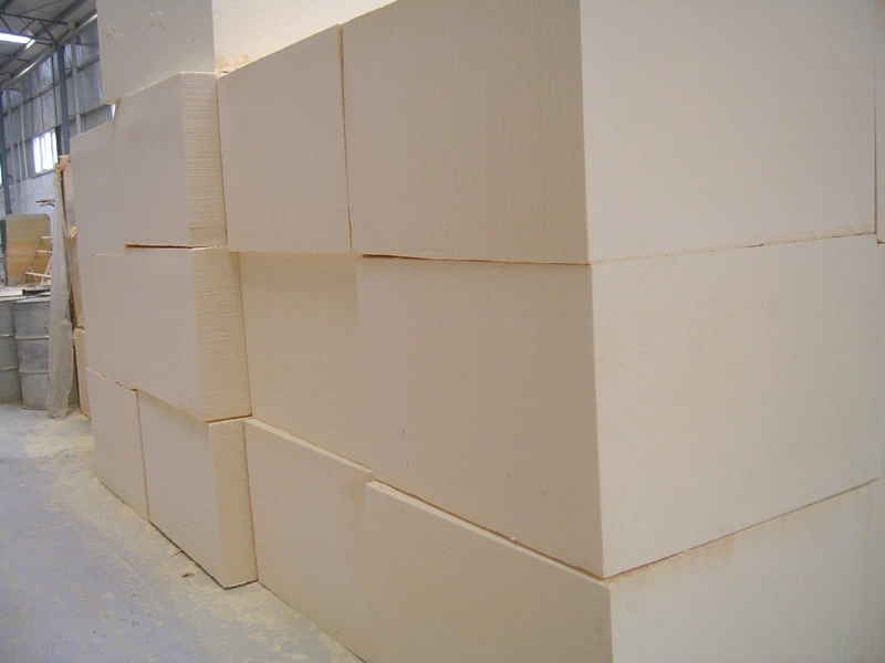 Ohnivzdorné-tuhé fenolické bloky